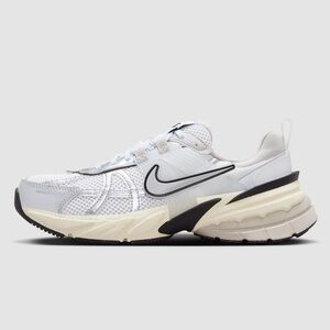 NIB - Nike V2K Run Sneakers - 7.5 Women’s